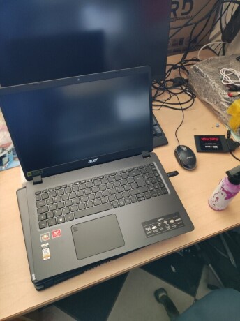 acer-ryzen-5-8gb-ram-1tb-ssd-bon-etat-big-0